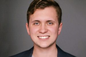 Meet Jared Holt, the guy who’s getting Alex Jones kicked off the internet (salon.com)