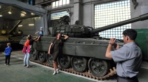 Police Seize WWII Tank from Gun-Hoarding Crocodile Owner After He Ran Over Children (newsweek.com)