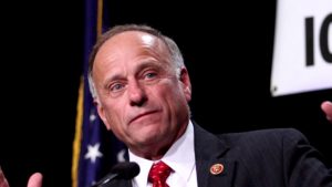 Colorado man arrested for throwing a glass of water on Iowa Rep. Steve King (nydailynews.com)