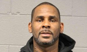 R Kelly remains in jail as lawyer says ‘not easy’ for singer to pay $100,000 bail (theguardian.com)