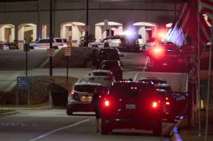 Doctor at veterans hospital shot in neck, but disarms gunman who used wheelchair to sneak in weapon (nydailynews.com)